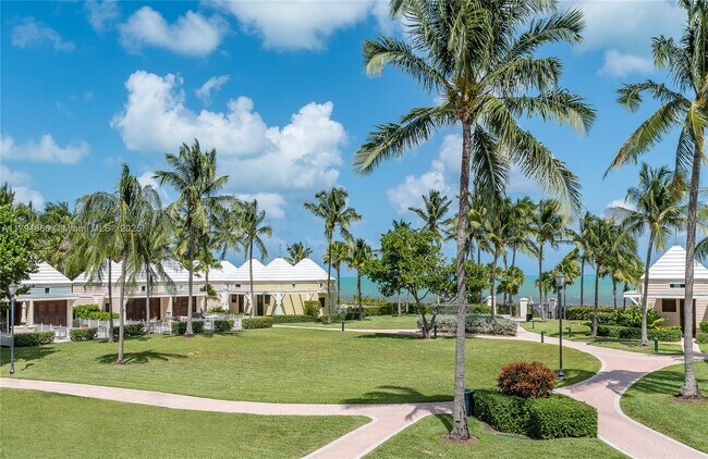 Building Photo - 799 Crandon Blvd