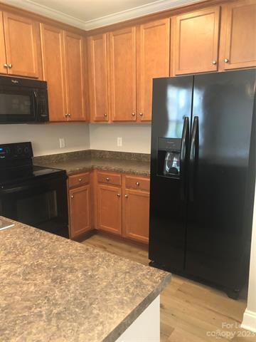 Building Photo - 105 Singleton Rd