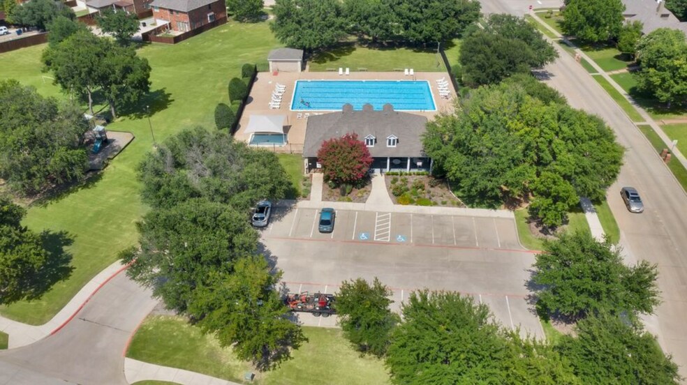 Building Photo - 11036 Coralberry Dr
