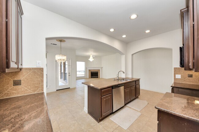 Building Photo - 17222 Red Oak Bend Dr