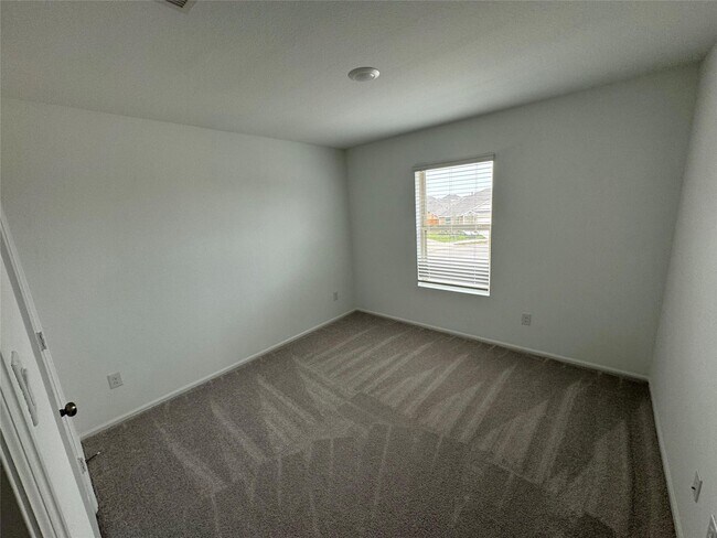 Building Photo - 27006 Breakaway Ln