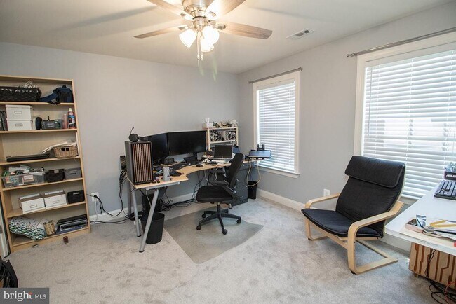 Building Photo - 24676 Broad Creek Dr