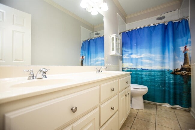 Building Photo - 2601 Sweetgrass Dr