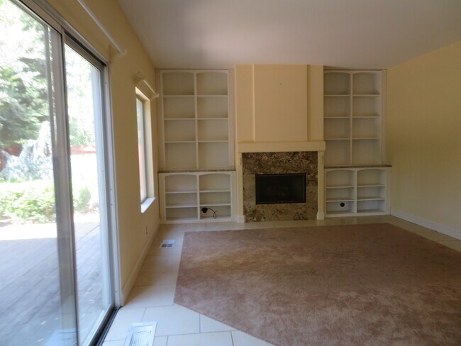 Building Photo - 3212 Bear Creek Dr