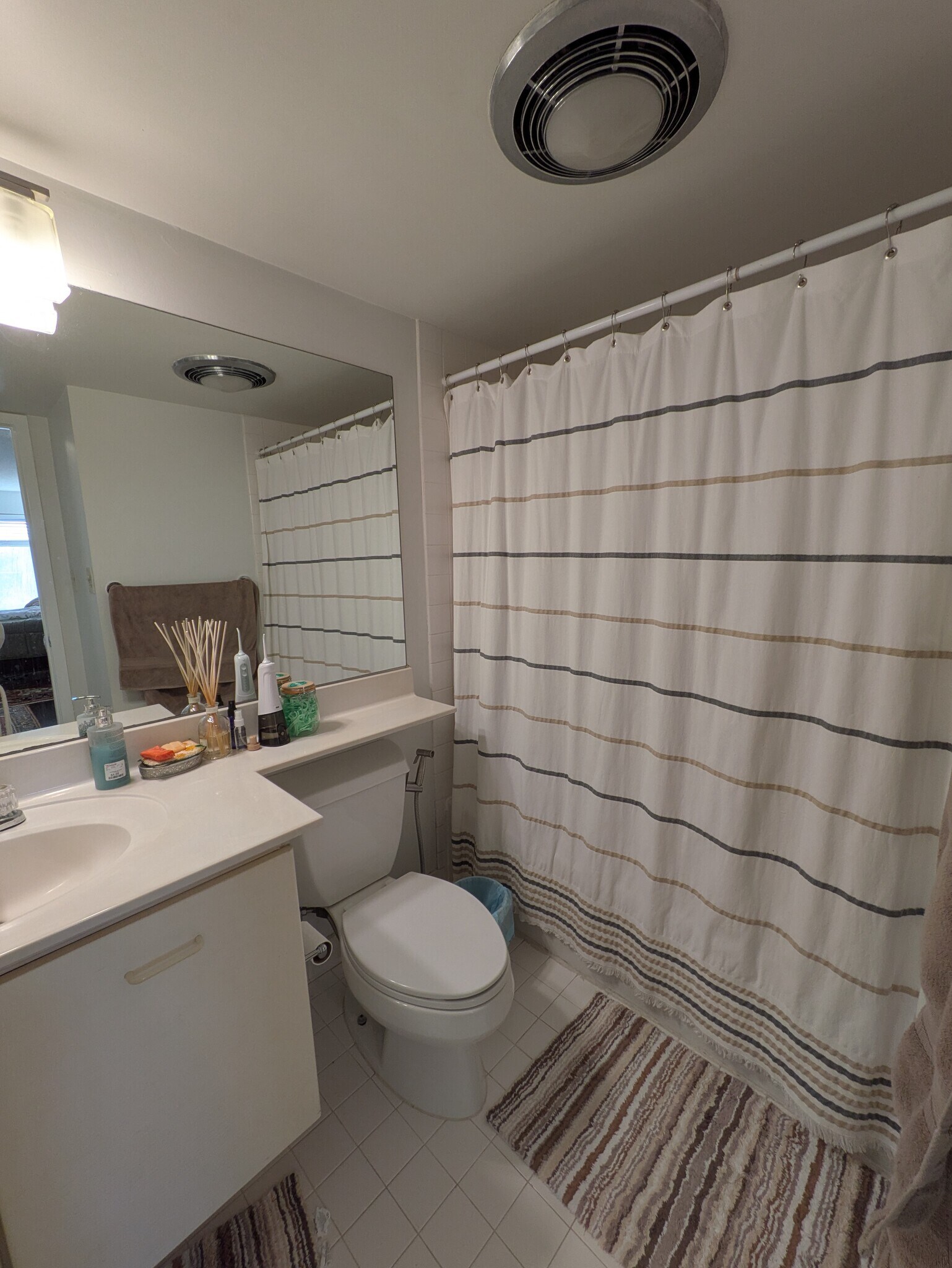 Building Photo - 2111 Wisconsin Ave NW