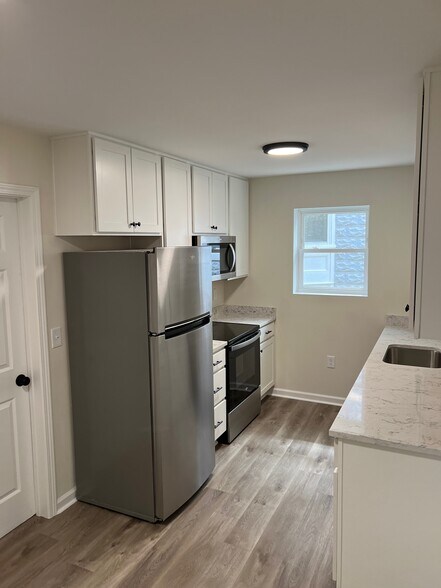 ALL NEW KITCHEN - 7 Cypress St