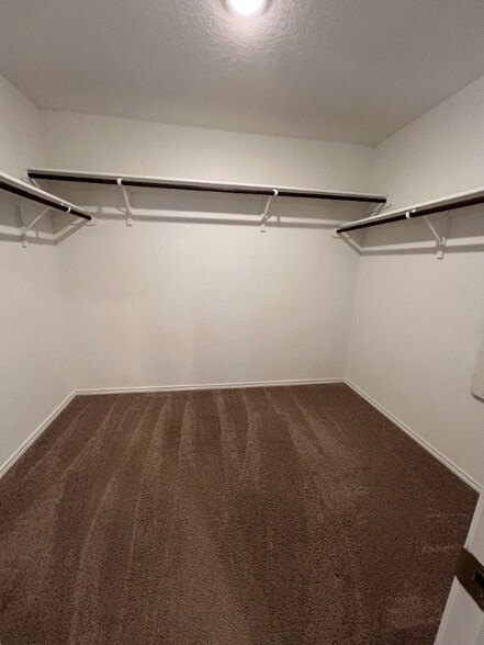 Building Photo - 8615 Astral Pl