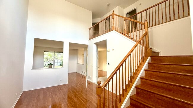 Building Photo - 696 S Jade Ln