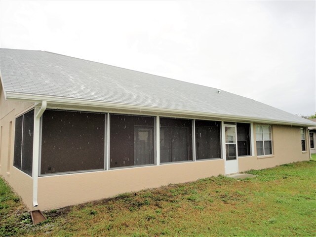 Building Photo - 8850 Napa Loop