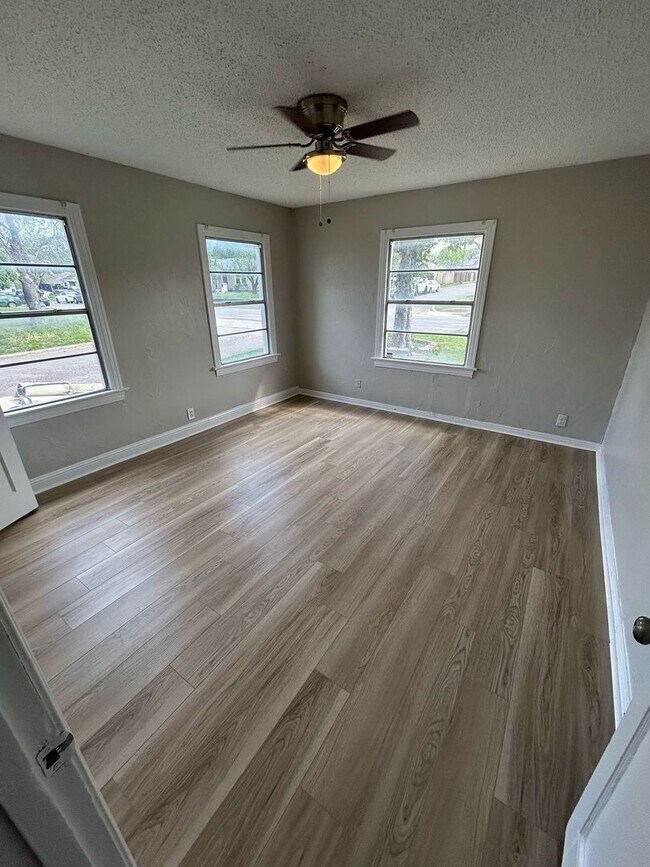 Building Photo - Location....Location....Location....