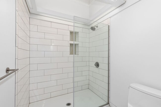 Building Photo - Great Heritage Hill Apartment for Rent