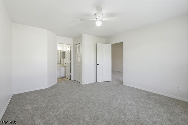 Building Photo - 600 Squire Cir