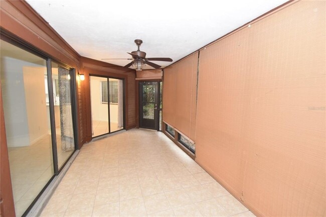 Building Photo - 11 Surrey Ct