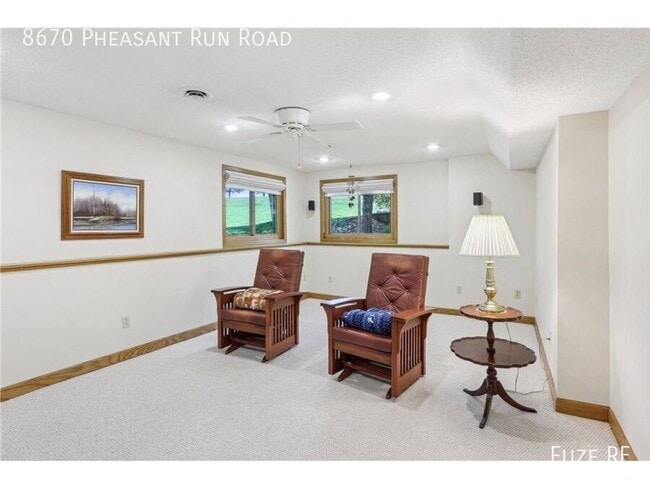 Building Photo - 8670 Pheasant Run Rd
