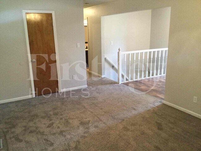 Building Photo - 1405 Andrea Dr
