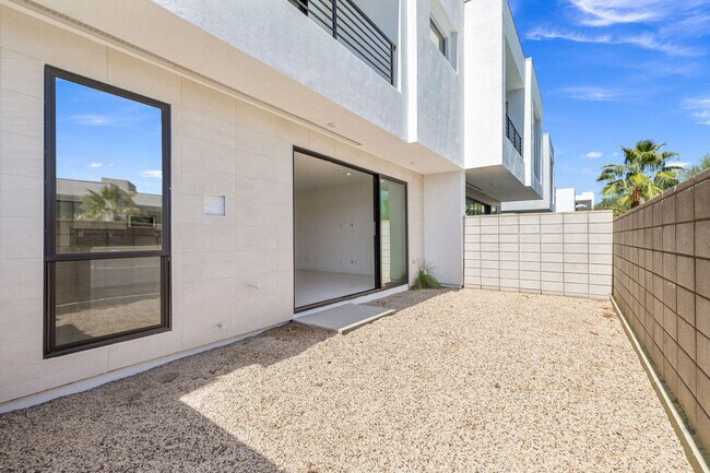 Building Photo - 928 Galaxy Dr