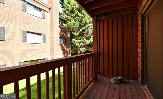 Building Photo - 236 W Taylor Run Pkwy