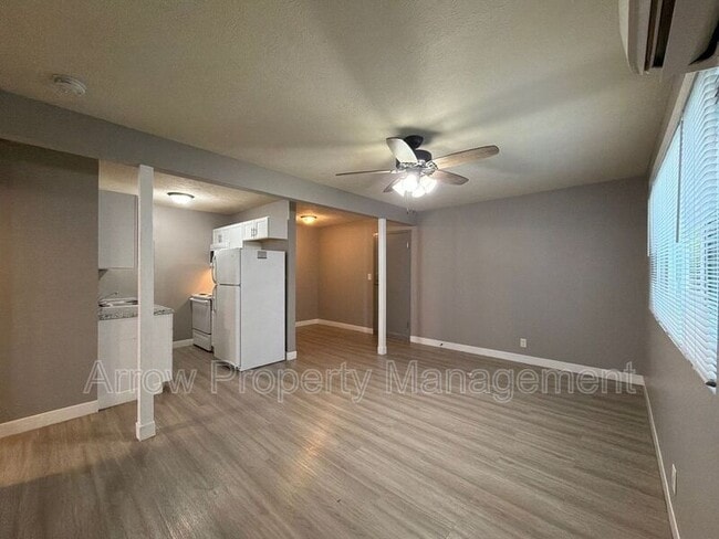 Building Photo - 1730 G St