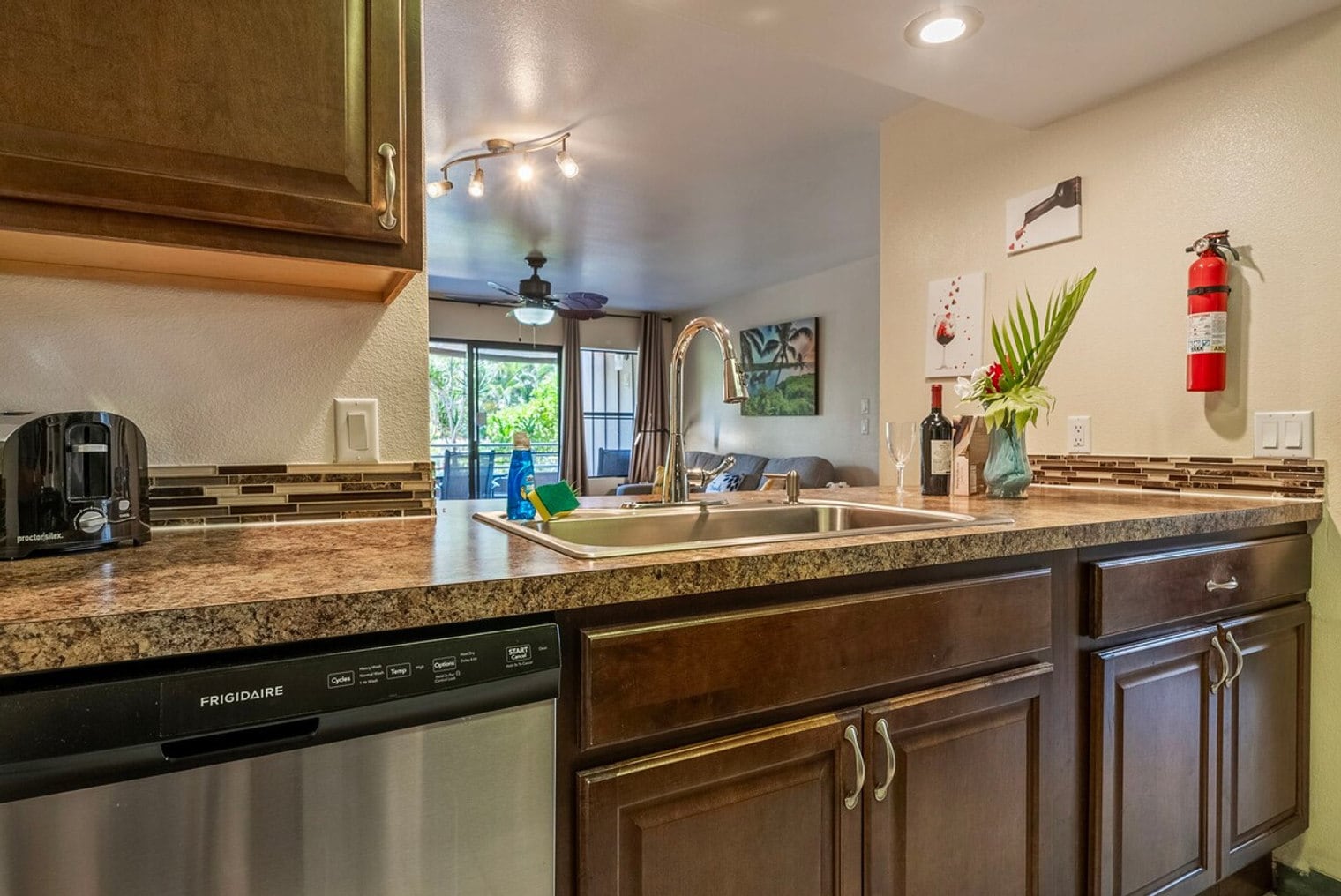 Building Photo - 678 S Kihei Rd