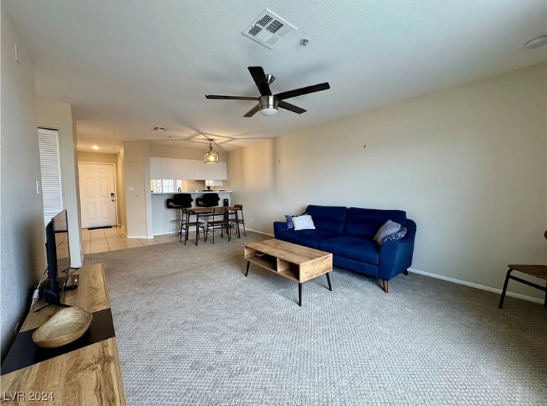 Building Photo - 2056 Mesquite Ln