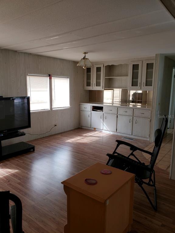 Building Photo - 1909 Shady Cove Dr