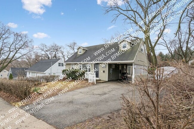 Building Photo - 1206 Amos Ave