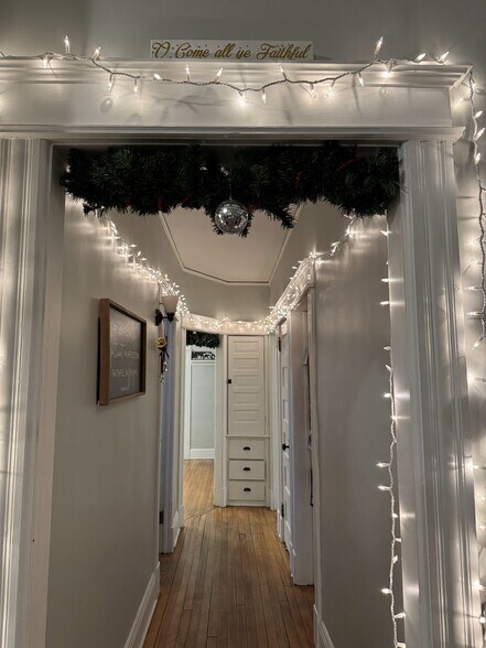 Hallway - 32 Pawling Avenue