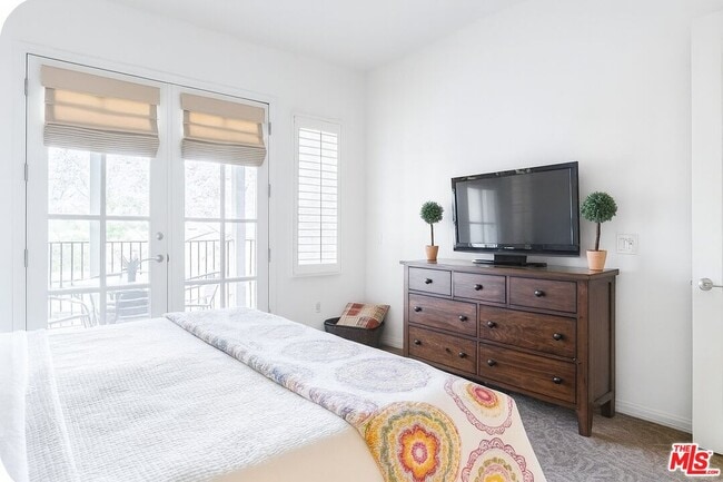 Building Photo - 77709 Tradition Dr