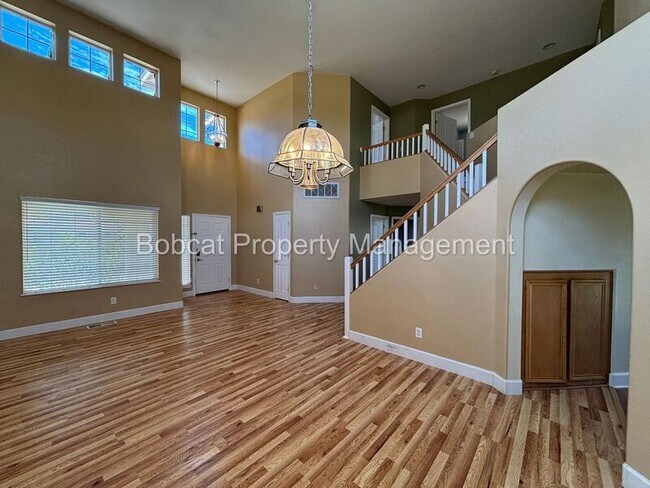 Building Photo - 1477 Ridge Point Dr