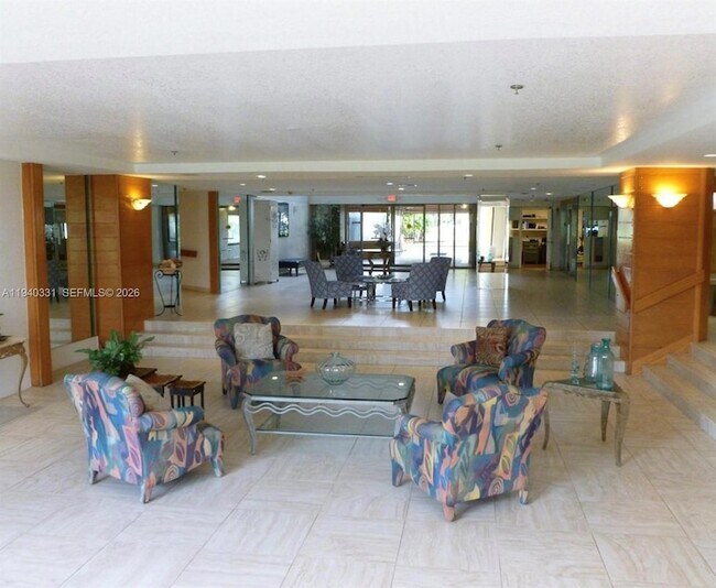 Building Photo - 16300 Golf Club Rd