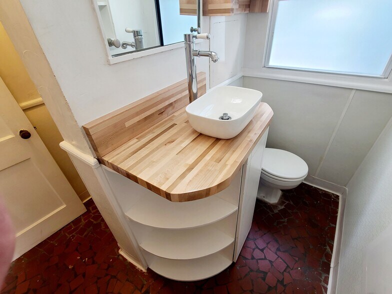 Building Photo - 4723 Carondelet St