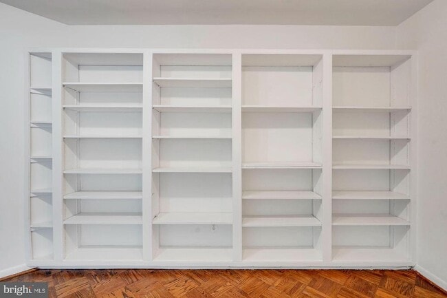 Building Photo - 2500 Q St NW