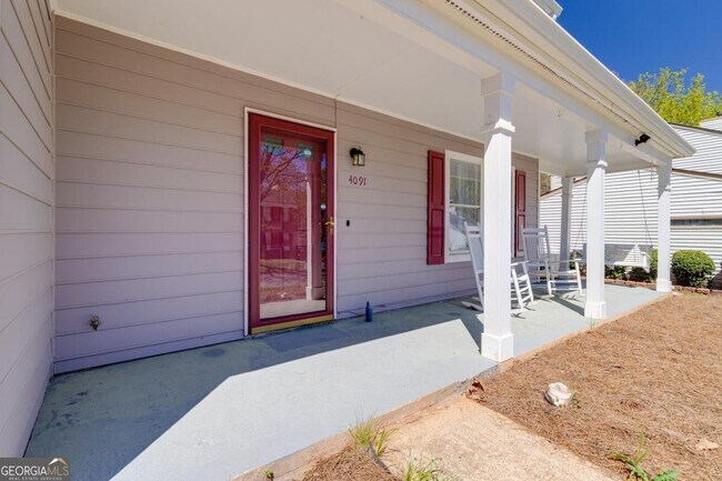 Building Photo - 4091 E Meadow Dr