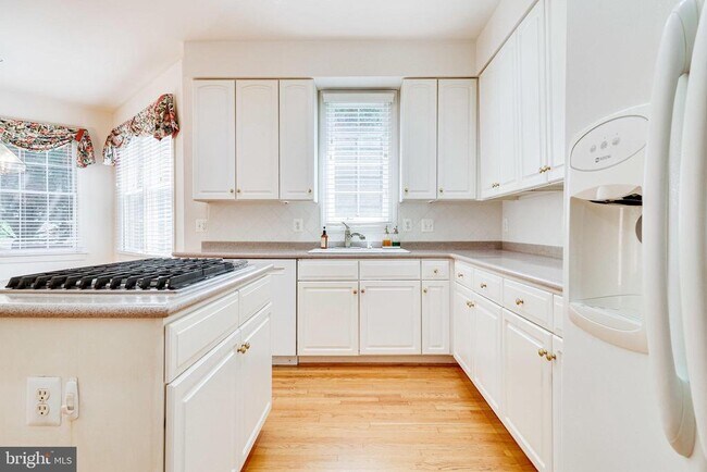 Building Photo - 1719 Strine Dr