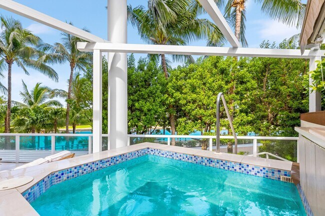 Building Photo - 1000 S Ocean Blvd