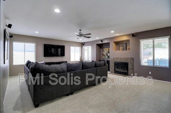 Building Photo - 13412 W Annika Dr