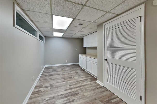 Building Photo - 220 Sabrina Ct