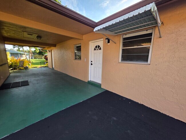 Building Photo - 718 Whippoorwill Ln
