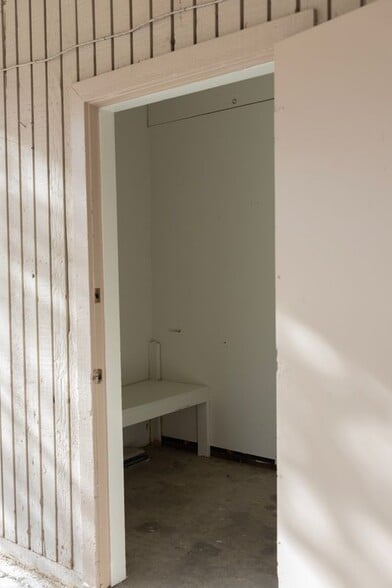 Building Photo - 6291 2200 West