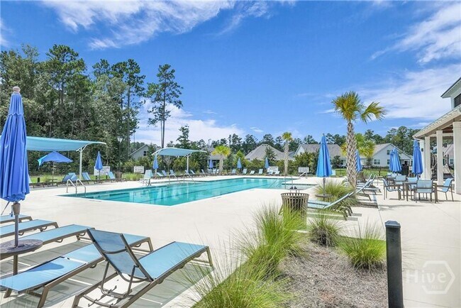 Building Photo - Coming Available!