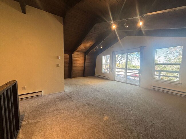 Building Photo - 341-343 Foothill Blvd