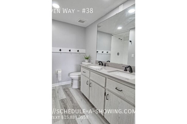 Building Photo - 28160 Pine Haven Way