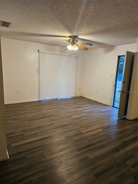 Building Photo - 331 W Alamo Dr