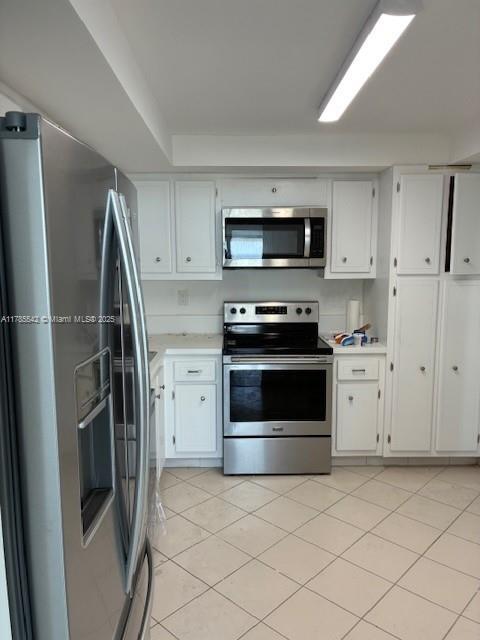 Building Photo - 18071 Biscayne Blvd