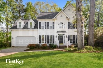 Building Photo - 11 Stonebury Ct