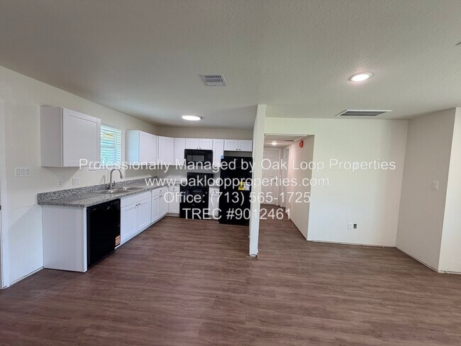 Building Photo - 4 N Atlantic St