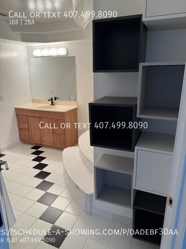 Building Photo - 1000 Druid Rd