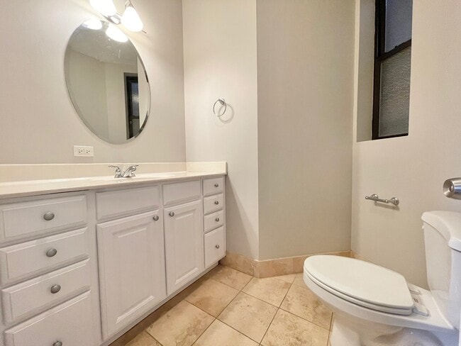 Building Photo - 2801 N Seminary Ave