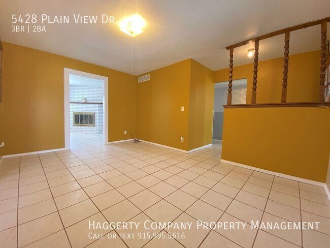 Building Photo - Northeast El Paso 3 Bed Refrig A/C