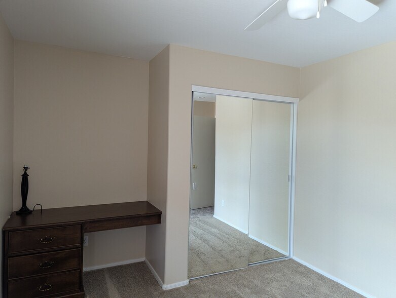 Building Photo - 9287 E Shasta Dr